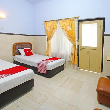 Oyo 91516 Wisata Hotel Mataram Esterno foto