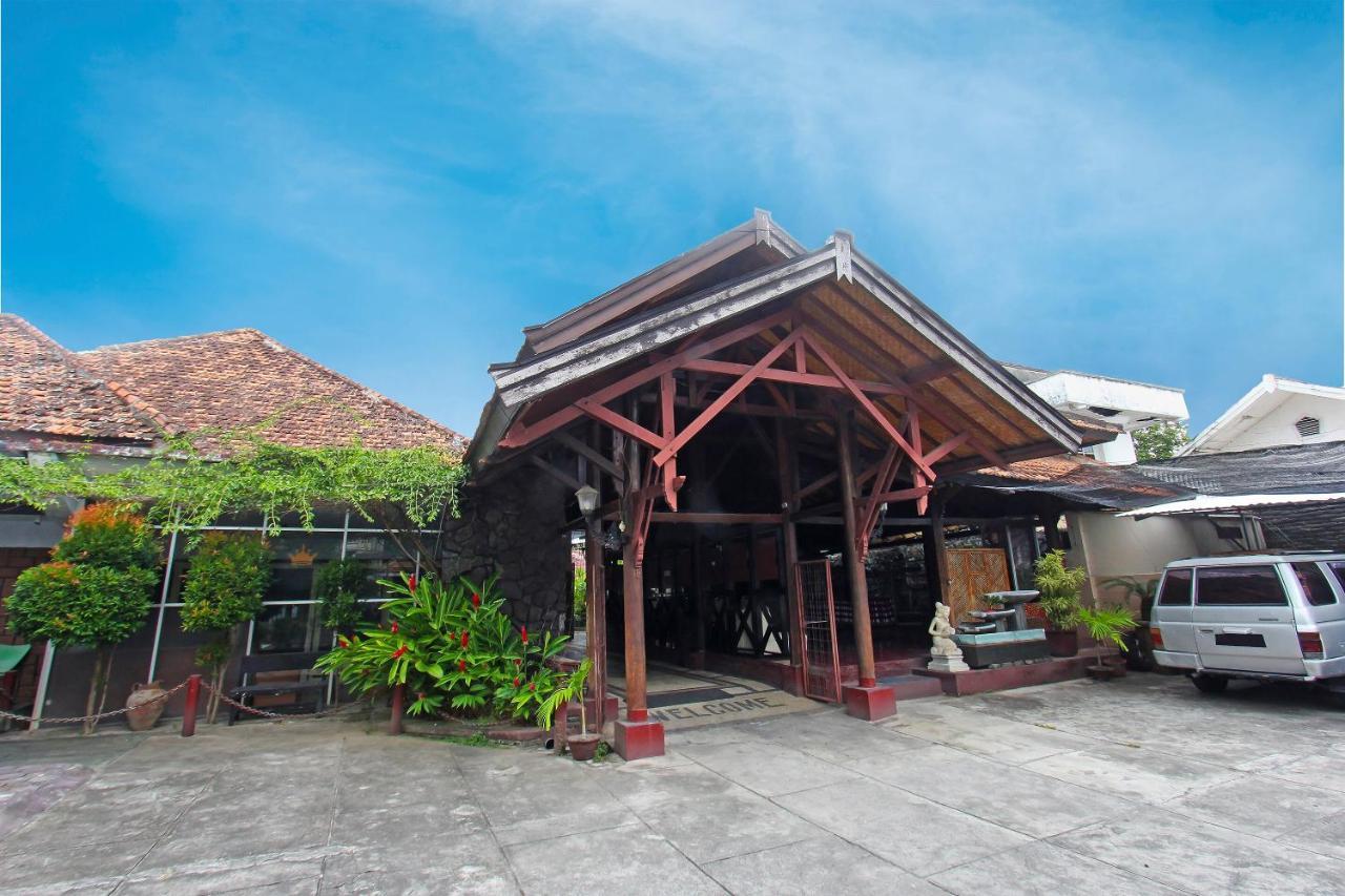 Oyo 91516 Wisata Hotel Mataram Esterno foto